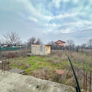 Mihăilești - teren împrejmuit 401mp, cu puț, COMISION 0