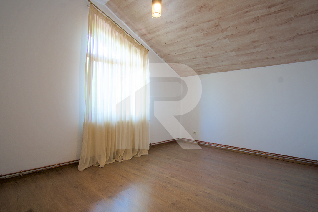 Casa individuala cu grădină superbă,P+1M, 158 mp, teren 468mp, 2017