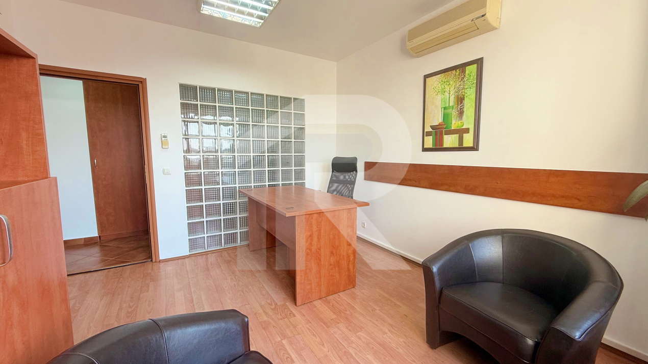 Spatiu birouri zona Mihalache - Turda in imobil mixt, 4 camere, 155 mp, 7 eur/mp
