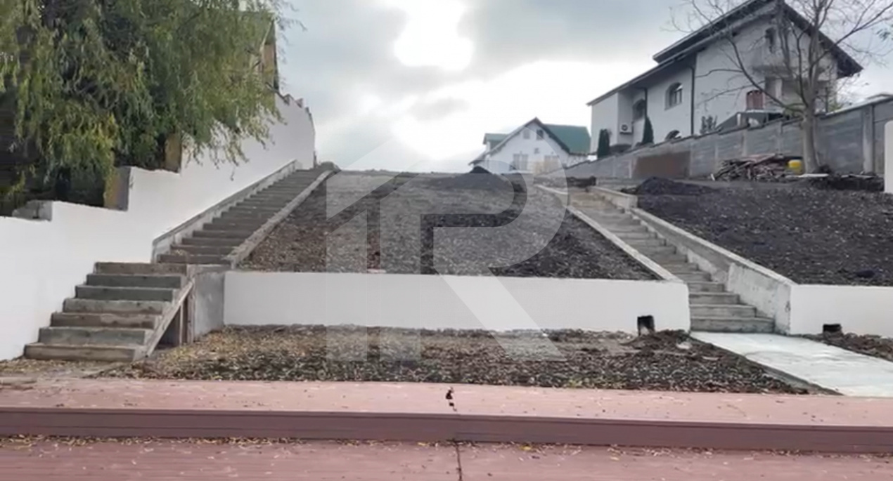 0% COMISION - Snagov, Teren cu deschidere la lac - Ponton - Locuinta P+1E 