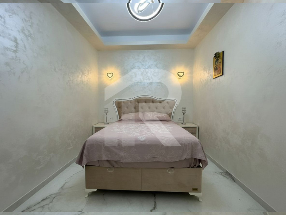 Pe Malul Snagovului, Unde Luxul Devine Cotidian