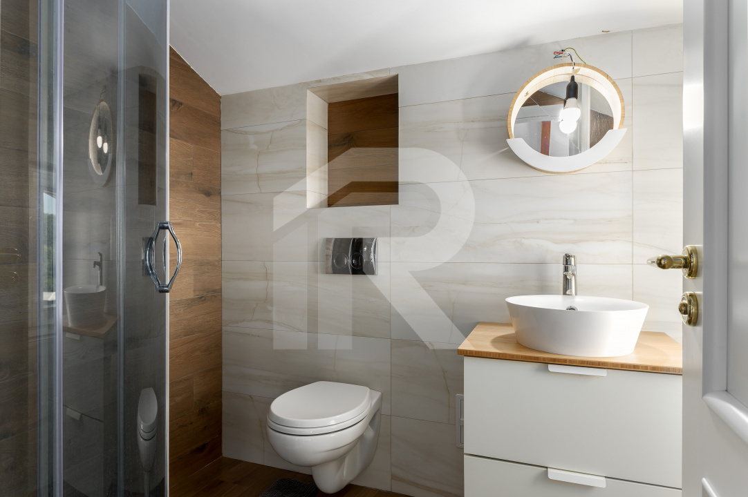 Vilă elegantă cu piscină și ieșire la Lac – Căciulați, Balotești