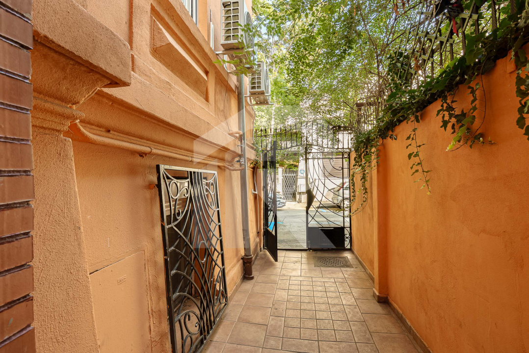 Casa de închiriat Str Justinian pretabilă birouri