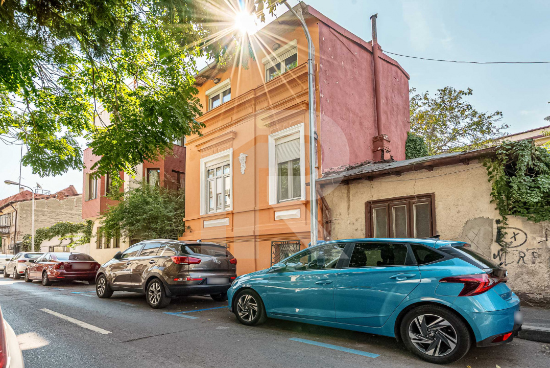 Casa de închiriat Str Justinian pretabilă birouri