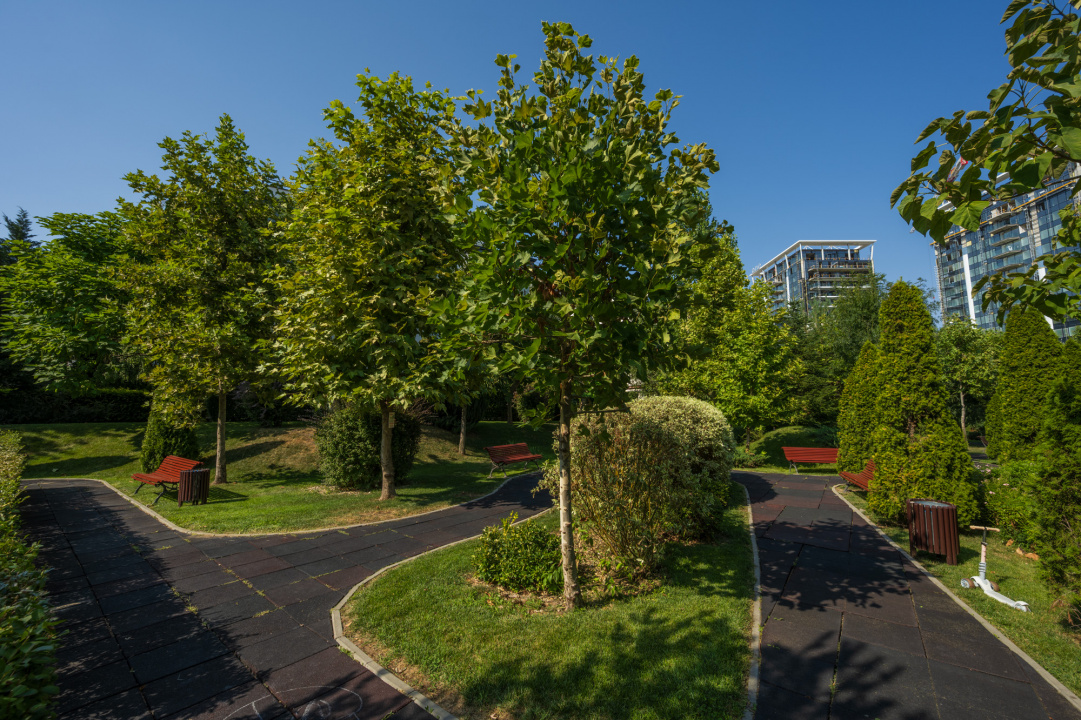 Floreasca, Laguna Residence, Vedere Lac,  Loc de parcare subteran !