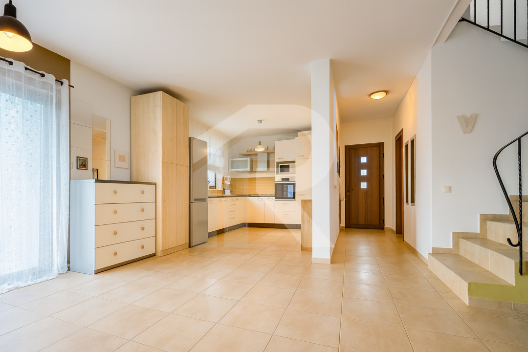 Casa între două păduri - TARTASESTI - DAMBOVITA