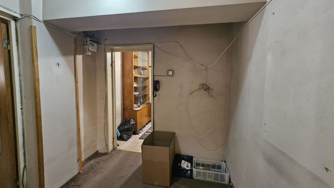 4 Camere Decomandat DE RENOVAT 101 MP Total