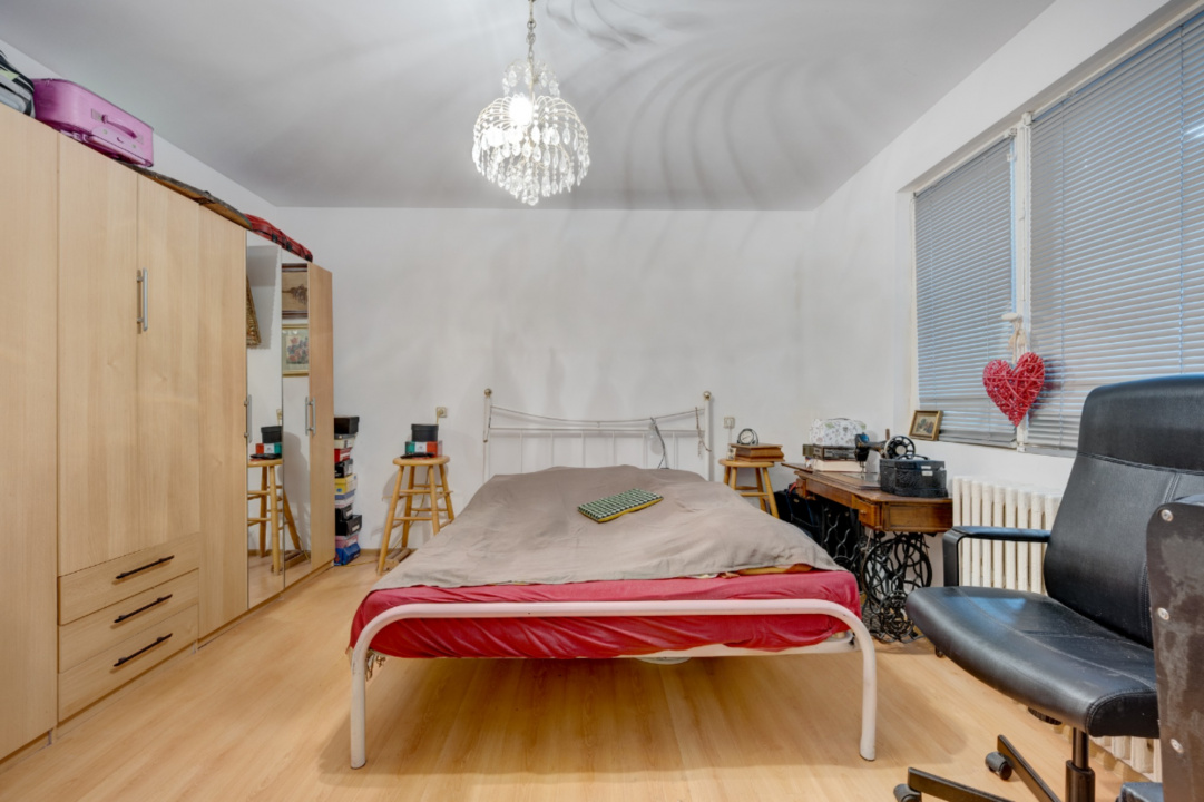 VIILOR - ECHINOCTIULUI, CASA 211 MP UTILI, LOT 460 MP!