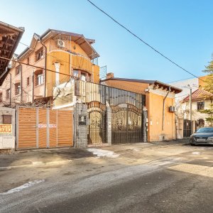 Constructie 2012 central Matei Voievod UNATC 600mp locuit sau afacere