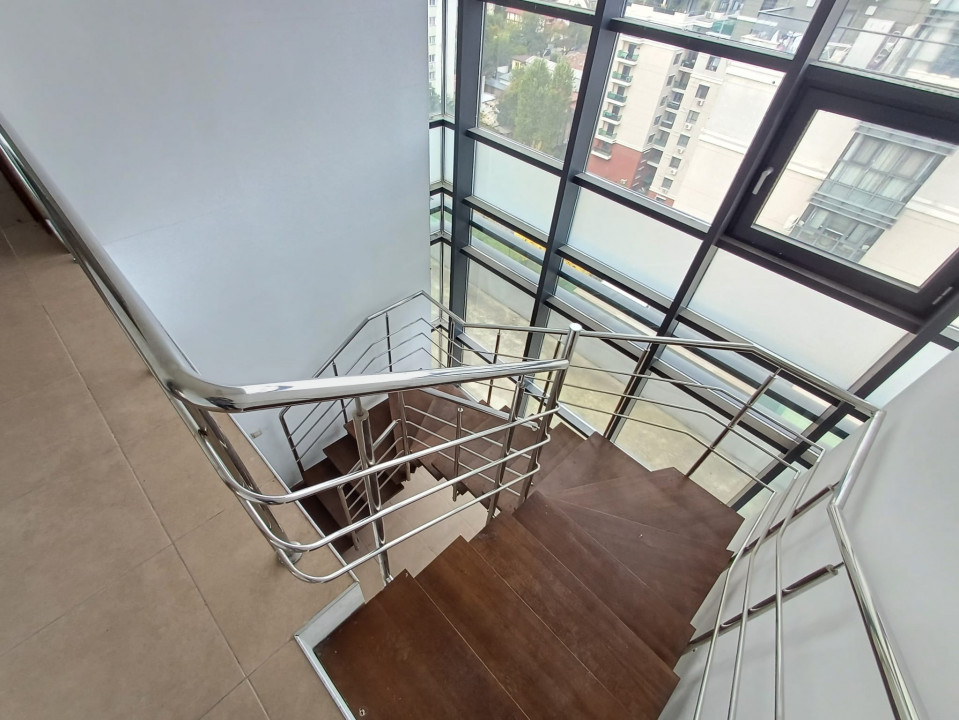 Penthouse Emerald Residences 363 mp etaj 11-12 Lacul Tei 