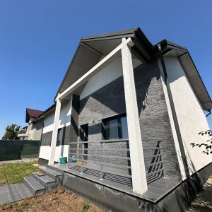 Mogosoaia Vila individuala deosebita curte 300mp